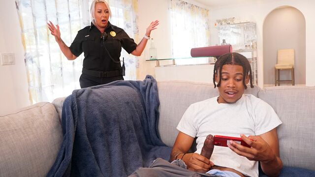 Lieutenant Bella Lexi milf action