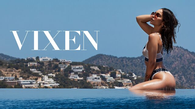 Ginebra Bellucci blowjob movie