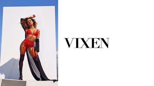 Scarlit Scandal skinny smut