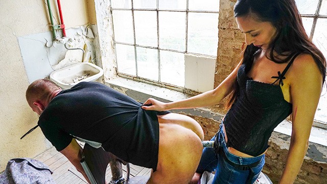 Ashley Ocean mom action