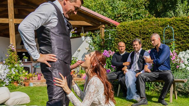 Charlie Red used video