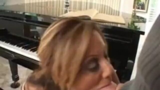 Demi Delia demi delia bang