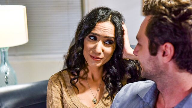 Tia Cyrus curvy movie