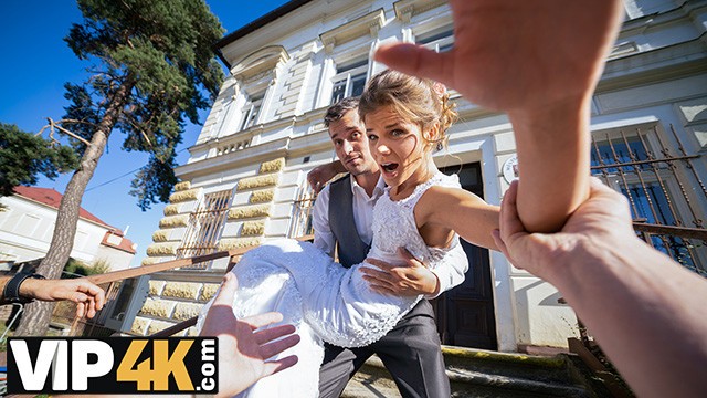 Sarah Kay bride bang