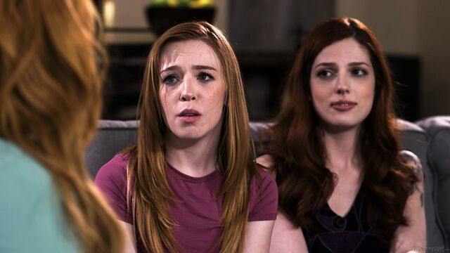 Lauren Phillips, Scarlett Mae and Madi Collins big tits action