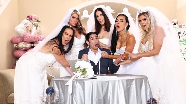 Shay Sights, Texas Patti, Vivianne DeSilva, Lolly Dames and Sandy Love big tits porn