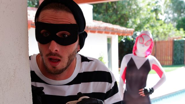 Daisy Stone handjob movie