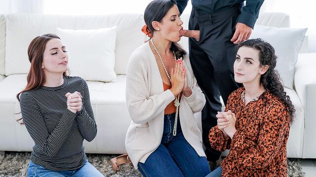 Lyra Lockhart and Aria Carson big tits porn