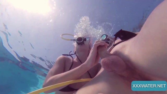 Minnie Manga orgasm scene