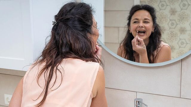 Anette Harper natural tits action