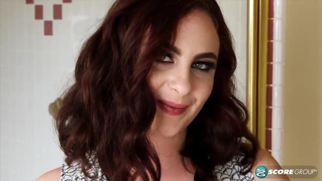 Milly Marks gaping screw