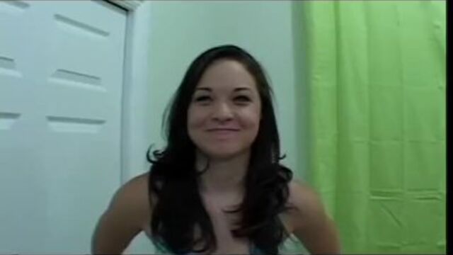 Leenuh Rae chubby action