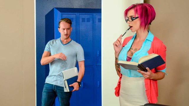 Anna Bell Peaks talking sex