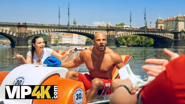 Sofia Lee hunt4k sex