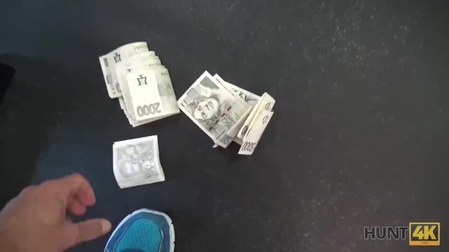 Linda Sweet cash screw