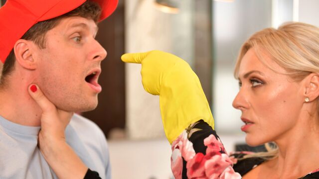 Brittany Bardot handjob video