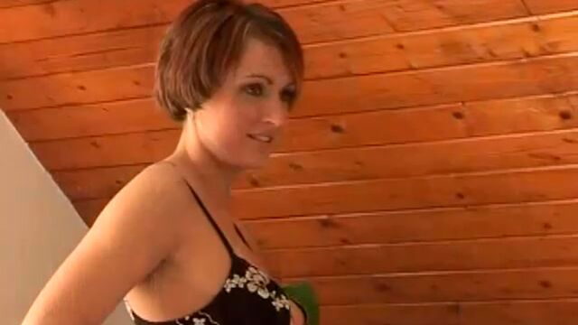 Noname handjob scene