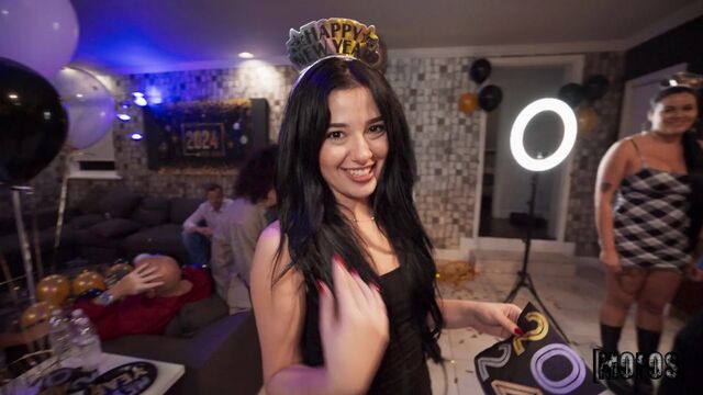 Vanessa Marie big tits action