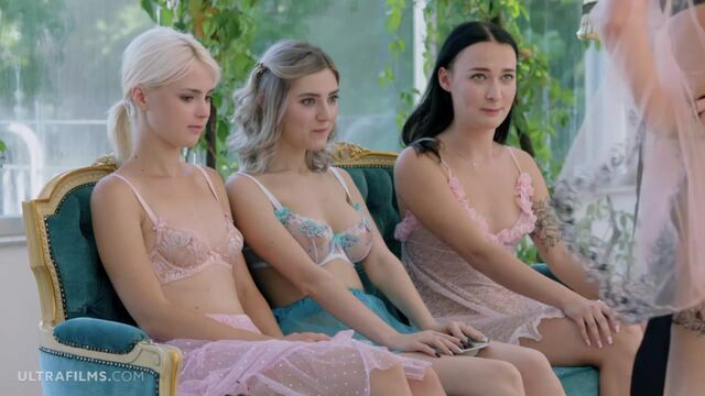 Lika Star, Eva Elfie and Sasha Sparrow close up movie