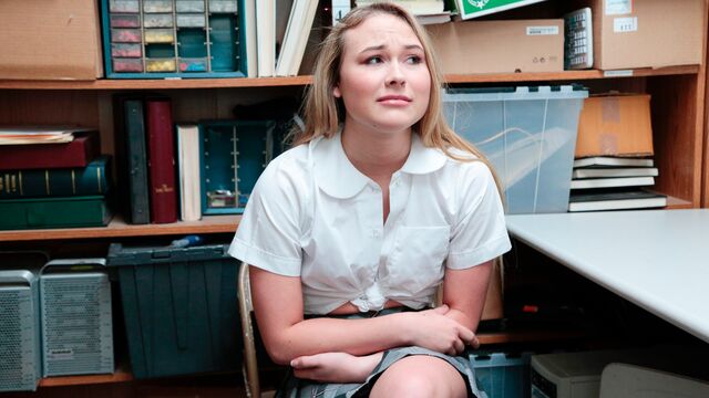 Alyssa Cole legs on shoulders film