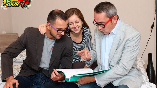 Elisaveta Gulobeva legs on shoulders bang