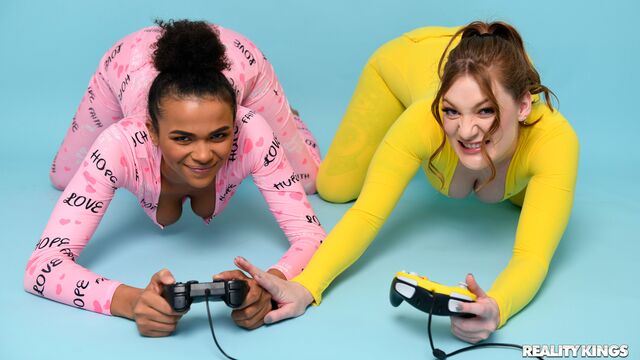 Aria Kai and Alina Ali reverse cowgirl bang