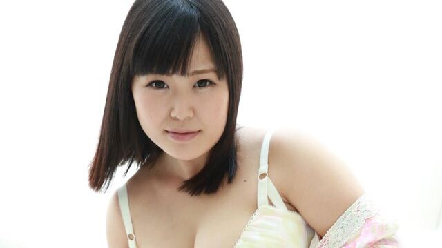 Mayu Kawai doggystyle bang