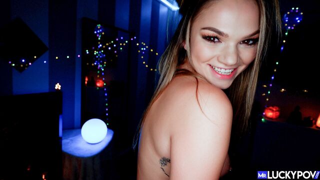 Athena Faris blowjob scene