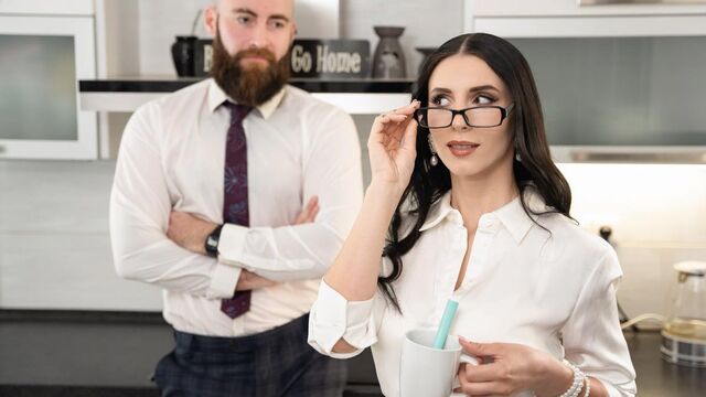 Nelly Kent and Mini Mitzix blowjob movie