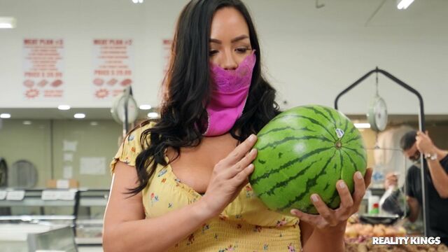 Kitten Latenight mom movie