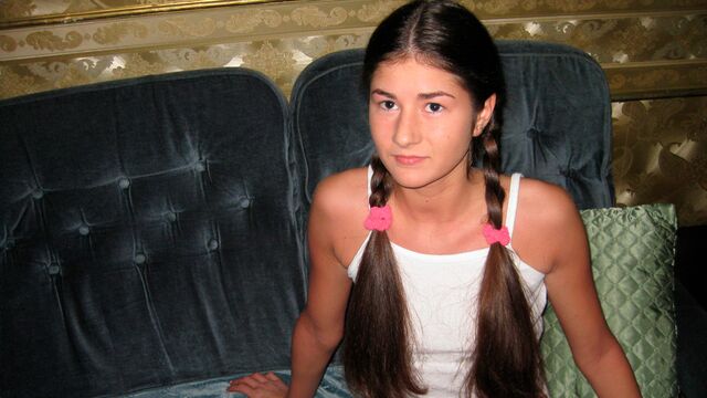 Nessa Shine young (18+) screw