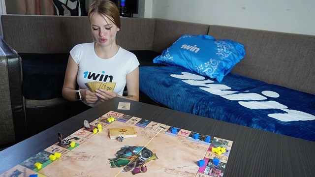 Katy Milligan deep throat porn