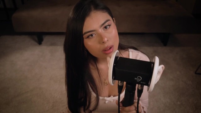 vicoasmr sucking scene