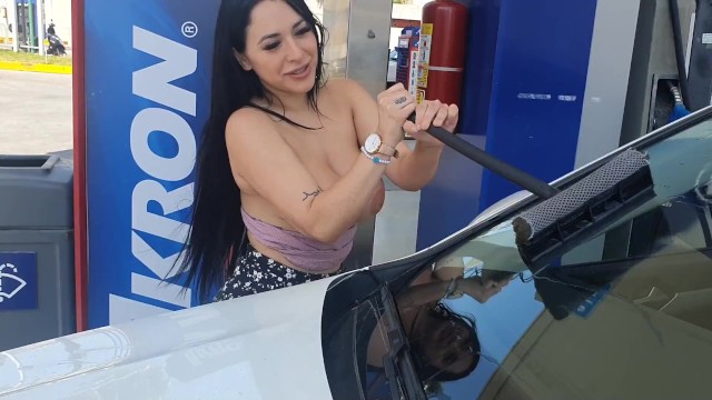 Luis Garay public nudity bang