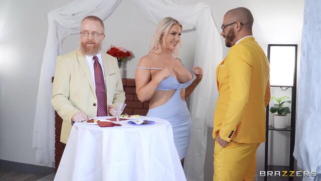 Tokyo Lynn and Jenna Starr chubby sex