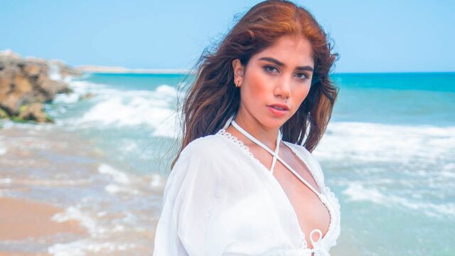 Marina Gold hardcore screw