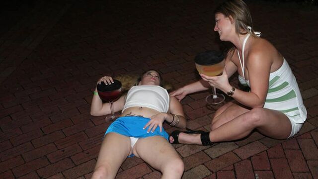 Emma Lynn and Kaylee Daniels outdoor video