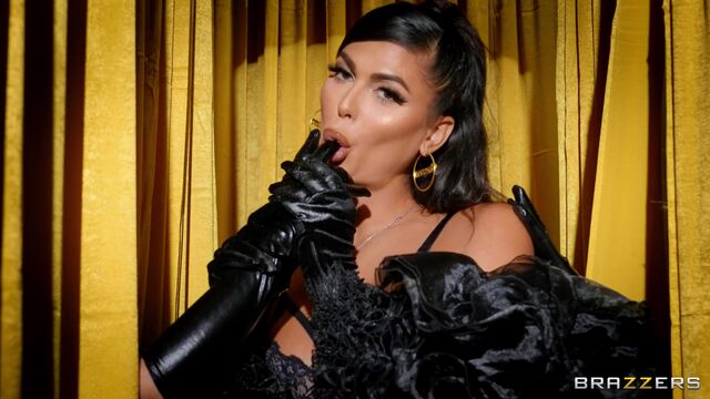 Domino Presley straight hair porn