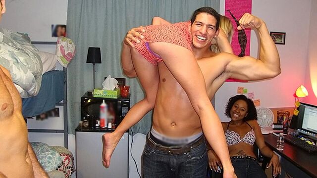 Mandy Armani, Ash and Mary Brooks blowjob bang