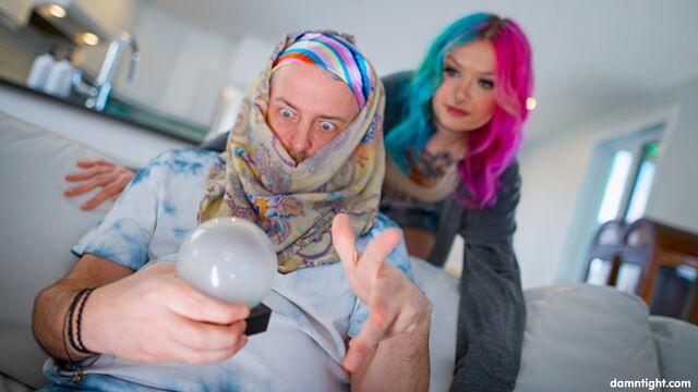 Luna Temptress curvy scene