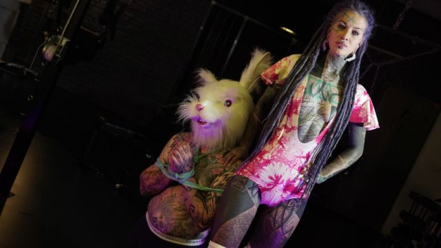 Anuskatzz control action