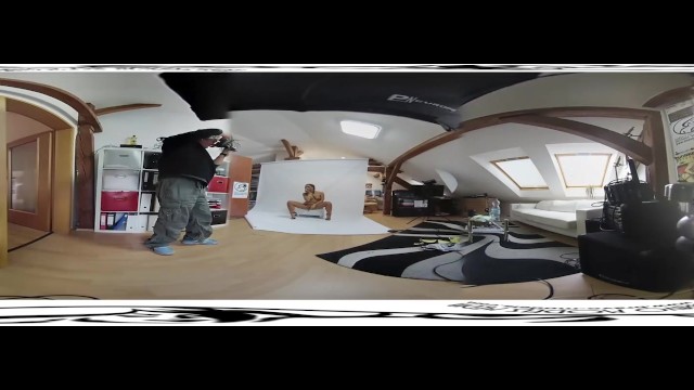 Naomi Bennet backstage film