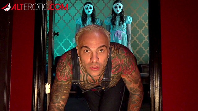 Sascha Ink and Sami White blowjob video