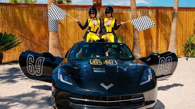 Dillion Harper and Karlee Grey doggystyle bang