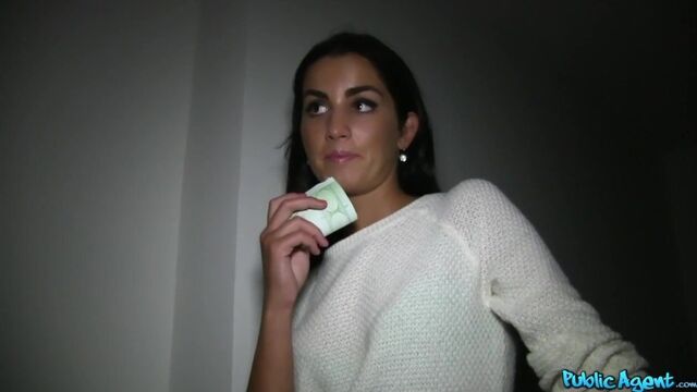 Loren Urages straight hair action