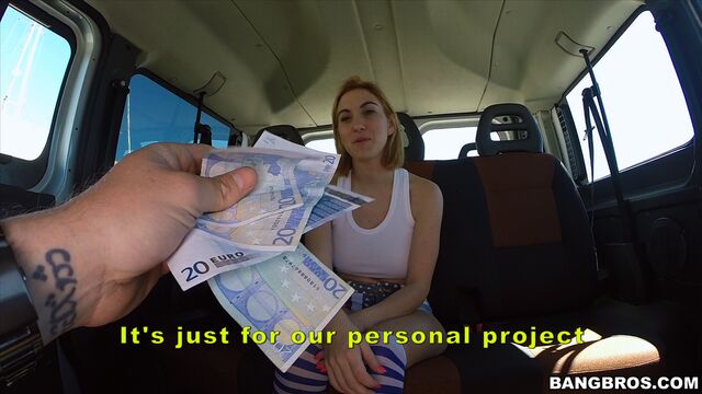 Valeria Blue curvy smut