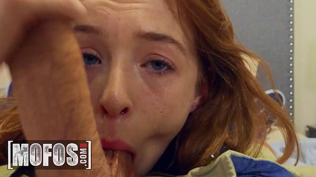 Scott Nails and Madi Collins eye contact screw