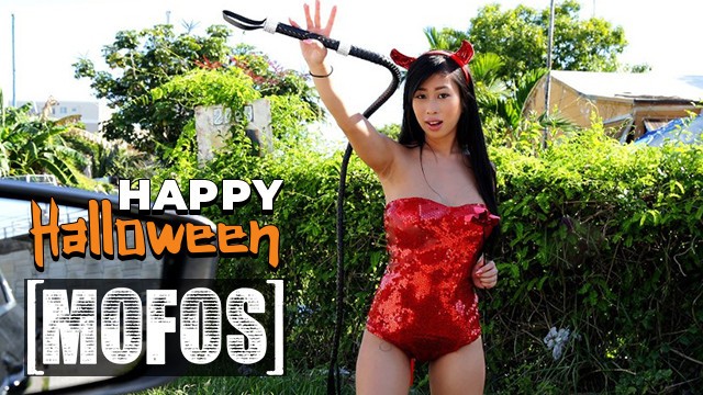 Tyler Steel and Jade Kush dark hair action