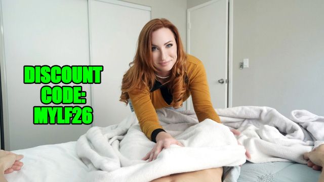 Lauren Phillips, Laura Bentley, Lilly Hall and Payton Preslee selects scene