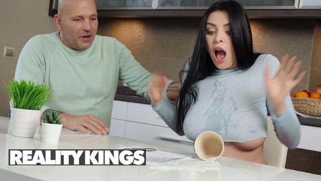 Kira Queen and Thomas Stone big tits video